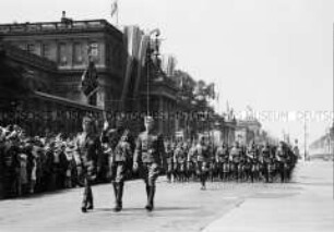 Parade der Legion Condor in Berlin "Unter den Linden"