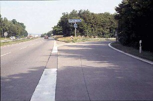 Einfahrt in Tangente (Freiburg Richtung Karlsruhe) von B31a (Freiburg Richtung Umkirch)