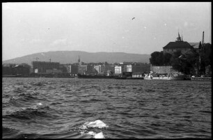 Oslo: Akerhus Festung vom Wasser aus