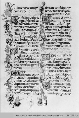 Missale Romanum : Textseite mit floraler Randseitenbordüre, Bordürenstab und Initialen