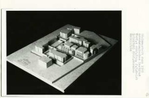 Archäologisches Institut, Berlin-Schöneberg (Diplomarbeit bei Bernhard Hermkes): Modellfoto