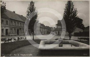 Töpferstraße Fraustadt mit Brunnen