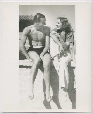 Fred Perry und Marlene Dietrich am Tennisplatz (Los Angeles, Oktober 1934) (Archivtitel)
