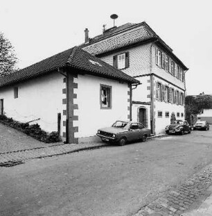 Fränkisch-Crumbach, Saroltastraße 3