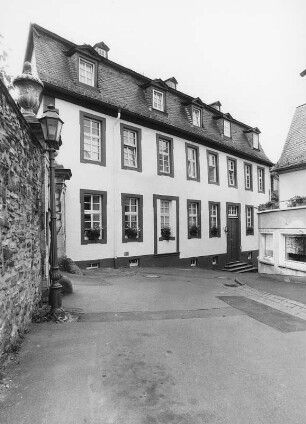 Ehem. Hofbeamtenhaus; Weilburg, Pfarrgasse 1