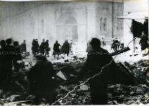 Schmiedestraße und Hauptpost in Halberstadt nach dem Luftangriff vom 8. April 1945