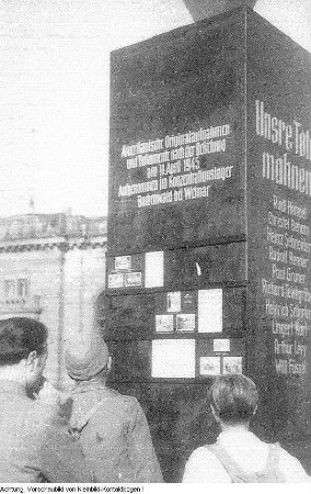 Vereinigung der Verfolgten des Naziregimes (VVN), Dresden, Kundgebung zum Gedenken an die Opfer des Faschismus, Festredner Ralph Leibel, Liberaldemokratische Partei (LDP), vor dem Japanischen Palais, Einweihung des Ehrenhain für die Opfer des Faschismus, um 1950