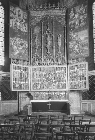 Stendal. St. Marien, Inneres, Altar