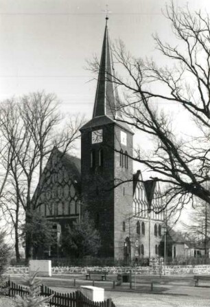 Beilrode. Dorfkirche (1909). Ansicht von Südwesten