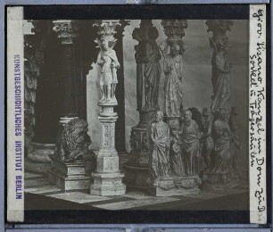 Pisa, Dom,Pisa, Dom, Kanzel von Giovanni Pisano : Säulen / Stützen