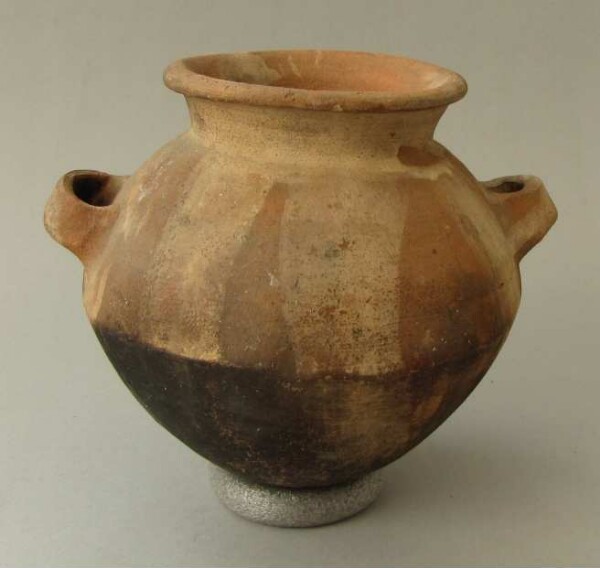 Clay vessel