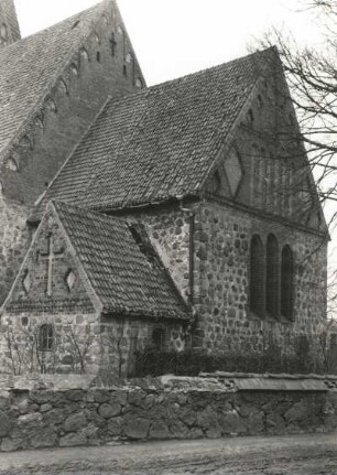 Parkentin. Kirche (M. 13. Jh./2. H. 14. Jh.) , Chor
