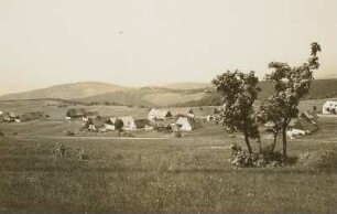 Langewiese (heute Osek-Dlouhá Louka / Tschechien). Ortsteilansicht von Nordosten