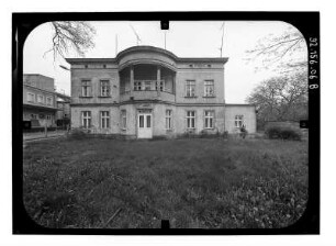 Wittenberge, Bad Wilsnacker Straße 52/53. Ehem. Märkische Ölmühle (Gründung 1823). Wohnhaus. Gartenfront