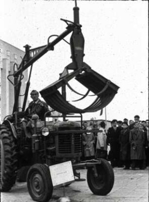 Hecklader am Zetor 25 K (CSR)