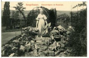 Sangerhausen. Wasserträgerin im Rosarium