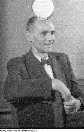 I. oder II. Landesparteitag der SPD. Unbekannte Delegierte, 1945/46.