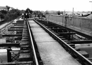 Stuttgart-Zuffenhausen Bau Brücke 2035 Lok 50 2040 Abbau Behelfsbrücke Bautrupp