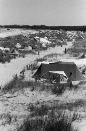 Ostseeküste. Zelte in den Dünen