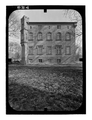 Märkisch Wilmersdorf. Gutshaus (1801, Umbau 1901). Seitenansicht