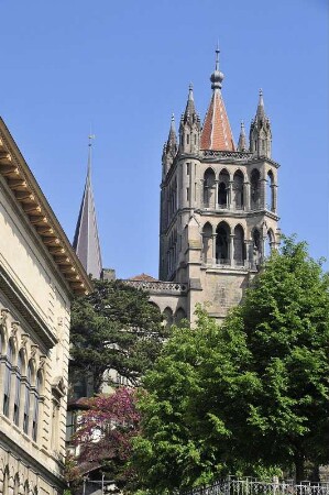 Lausanne - Kathedrale : Blick auf den Turm der Kathedrale. Aufgenommen in Lausanne am 19. Mai 2010
