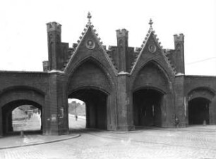 Königsberg, Brandenburger Tor : Königsberg (Ostpreußen) (heute Kaliningrad / Rußland). Brandenburger Tor. Stadtseite