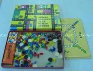 Spielesammlung mit vier Spielen