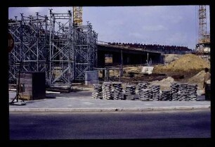 Stadtautobahn 13.4.75.