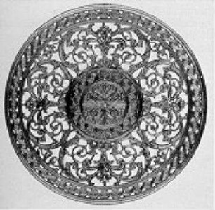 Zwei Teller mit Spiralranken