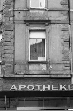 Wilhelm-Apotheke in der Wilhelmstraße 45 Ecke Luisenstraße