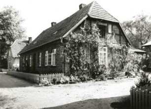 Redefin. Wohnhaus, Lange Reihe 7. Eckansicht