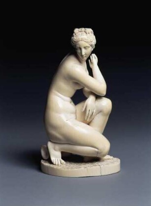 Kauernde Venus