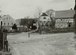Ehemaliges Schäfersches Gut, ab 1907 "Lohengrinhaus" : Richard-Wagner-Museum (sogen. Lohengrinhaus; Gründung 1907, Wiedereröffnung als Museum 1935) in Graupa, Richard-Wagner-Straße 6. Ehemaliges Schäfersches Gut von 1840. Fotografie vor dem Umbau 1917/1919