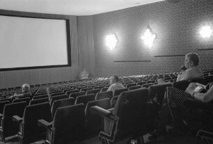 Neueröffnung des renovierten und umgebauten Kinos "Kamera"