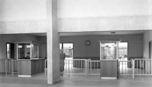 Bruchsal Empfangsgebäude Schalterhalle Bahnsteigsperre