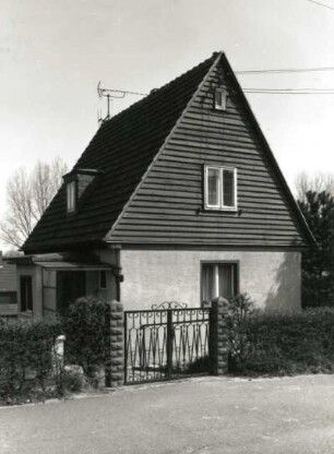 Meißen-Bohnitzsch, Hohe Wiese 32. Wohnhaus (um 1937)