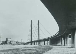 Kniebrücke, Düsseldorf
