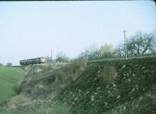 Maitis Schienenbus Baureihe 797 Beiwagen Baureihe 997 Zug 6614 Signal Ne6_Telegrafenmasten