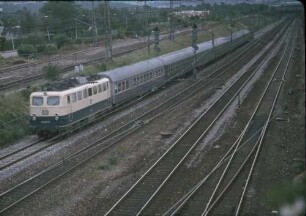 Kornwestheim Lok 110 237 D Bnb-Wagen UIC-X-Wagen