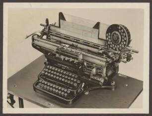 Werbepostkarte Schreibmaschine "Continental", Kochstraße 60-61