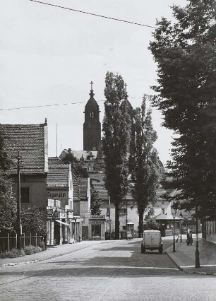 Dresden-Strehlen. Blick vom Wasaplatz auf Altstrehlen mit der Christuskirche