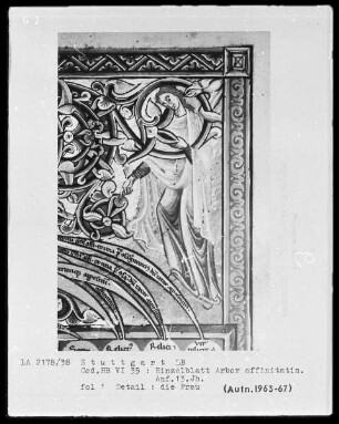 Arbor affinitatis (Tafel der Verwandtschaftsgrade) — Mann und Frau mit einem Rankenornament, Folio 1recto