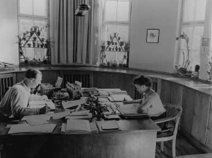 Herzogenaurach. Glockwerk KG. Büro