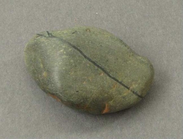 Sling stone (weapon)