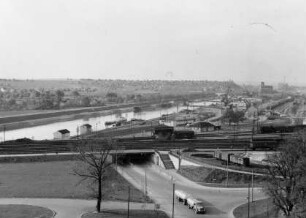 Kanalhafen Heilbronn, Bahnhof