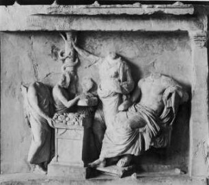 Weihrelief an Asklepios und Hygieia aus dem Asklepieion in Athen