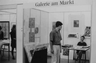 1. Graphikmesse Sachsen: Stand der Galerie am Markt