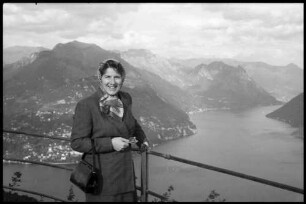 San Salvatore: Blick in den Ostteil des Luganer See, Vordergrund Spitzli