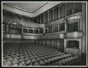 Königliches Hoftheater kleines Haus, Stuttgart: Ansicht Zuschauerraum und Bühne