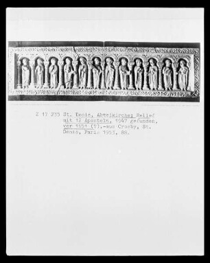 Relief mit den 12 Aposteln